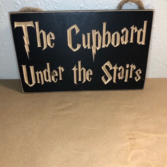 Dealing Brandz - Picture 7 of 8